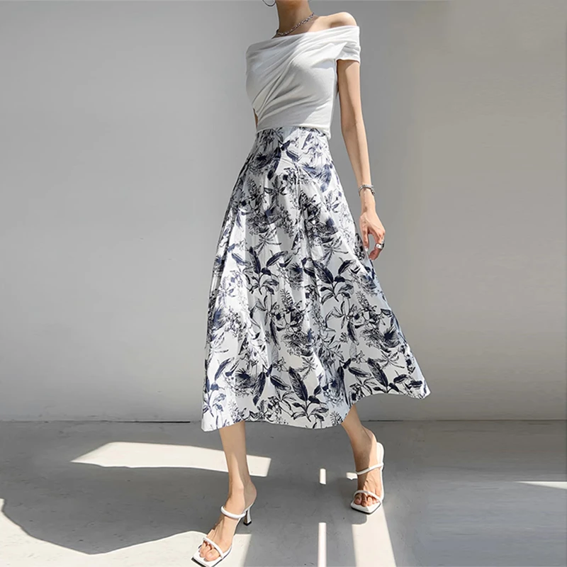 水墨画半身裙女士夏新款高腰薄款a字裙设计感大摆宽松通勤中长裙