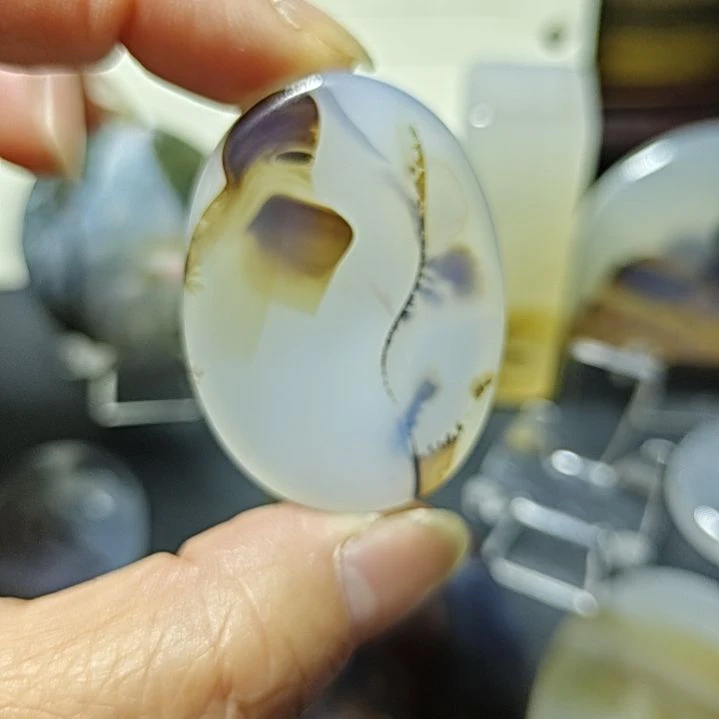 玛瑙/玉髓未镶嵌珠宝奇石