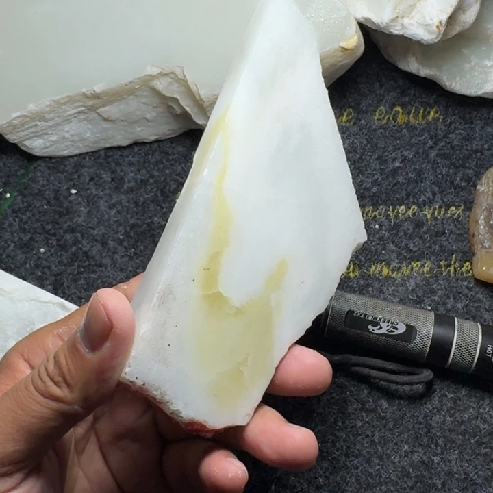 未镶嵌和田玉珠宝半成品