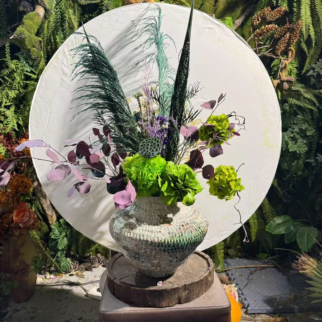 【帝王紫】鳄鱼纹飞盘花瓶版 餐厅沙发旁走廊尽头永生花花束