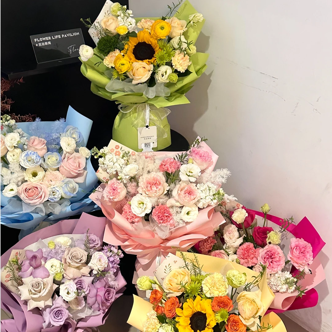 门店小时达-花边新闻-不被定义的“她”-混搭中型花束6色可选-送朋友送闺蜜送女友送男友送恩师-同城配送