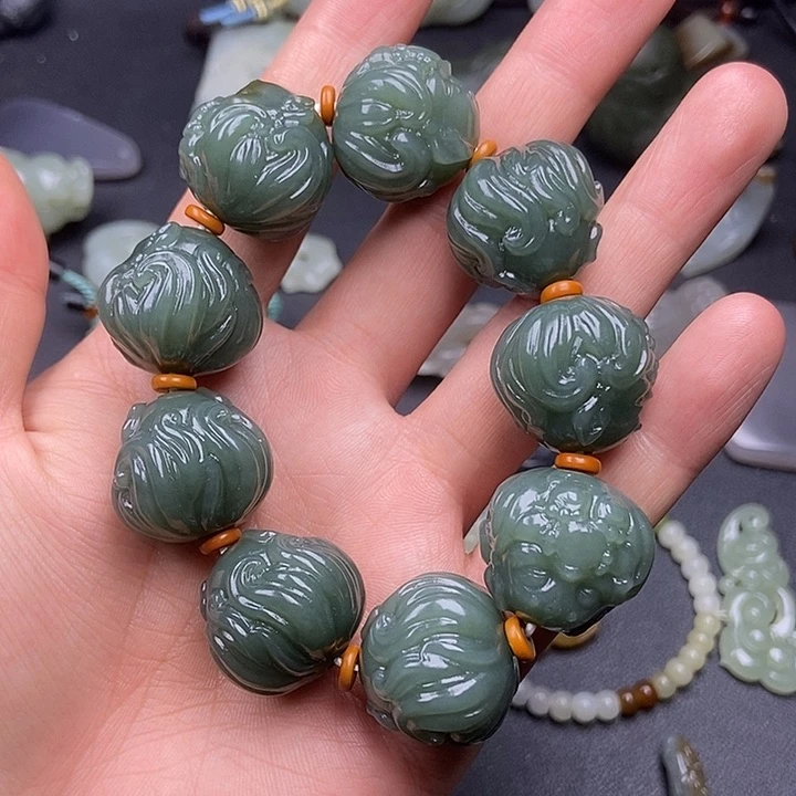 未镶嵌和田玉挂件