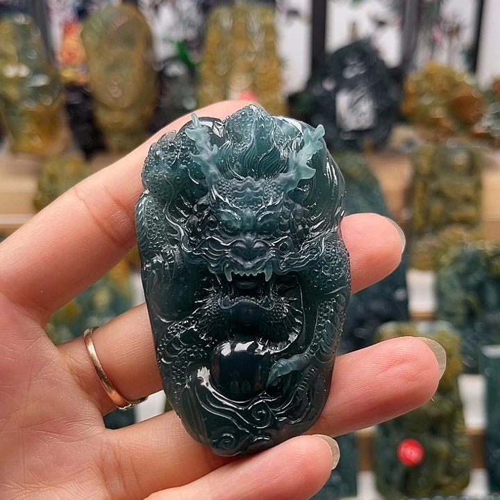 翡翠未镶嵌颈饰天然翡翠a货龙