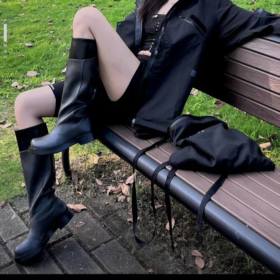 CHARLES&KEITH秋冬新款女靴复古皮带扣中筒骑士西部靴C-890