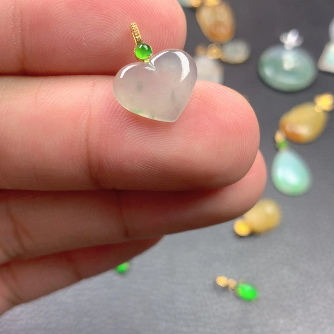 【闪购商品】颈饰18K金镶嵌翡翠翡翠