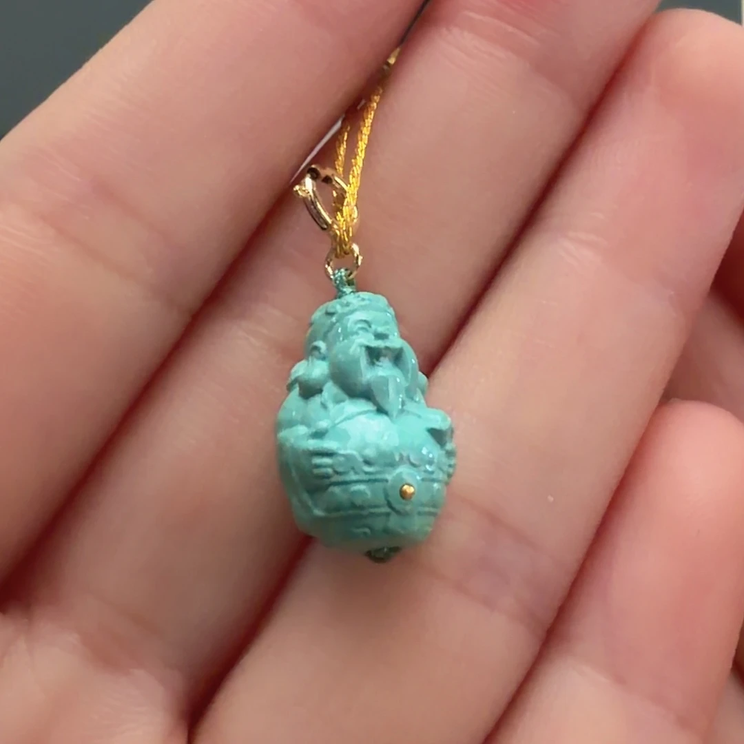 绿松石未镶嵌颈饰