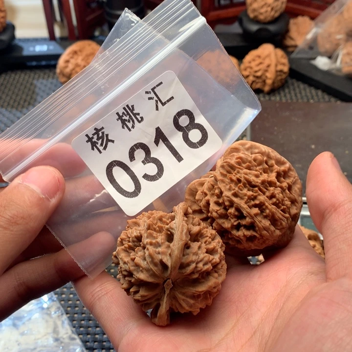 哆***爹文玩核桃吊坠百花山