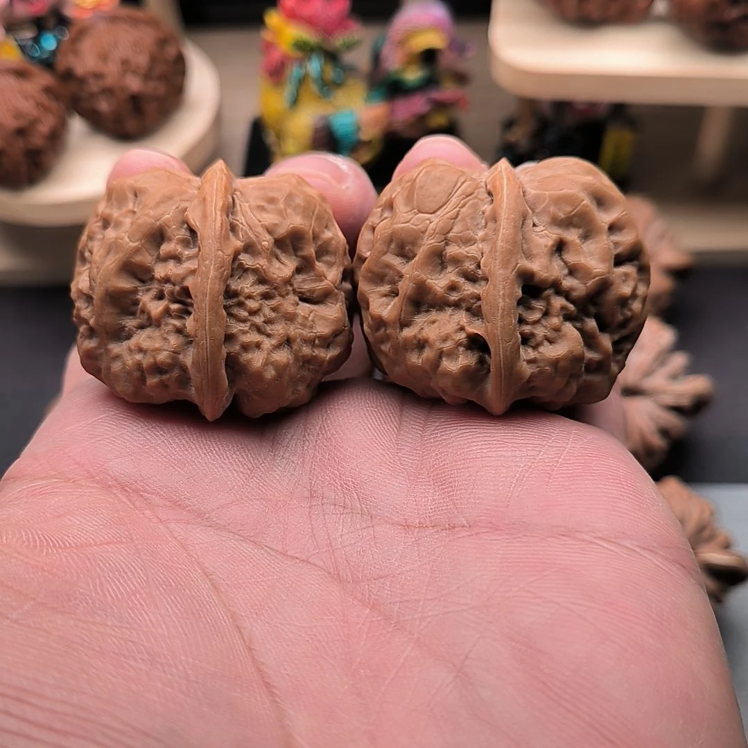 文玩核桃吊坠山地蛤蟆头边36+肚40尺