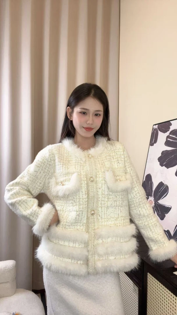 【王哥精选】2025年秋冬新款气质名媛风毛毛外套百搭时尚MM-118