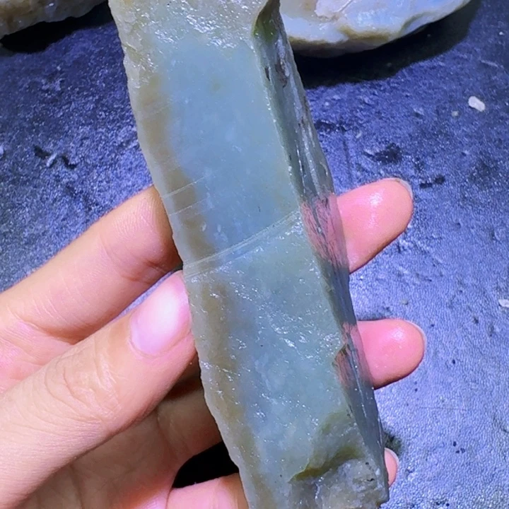 和田玉未镶嵌珠宝半成品