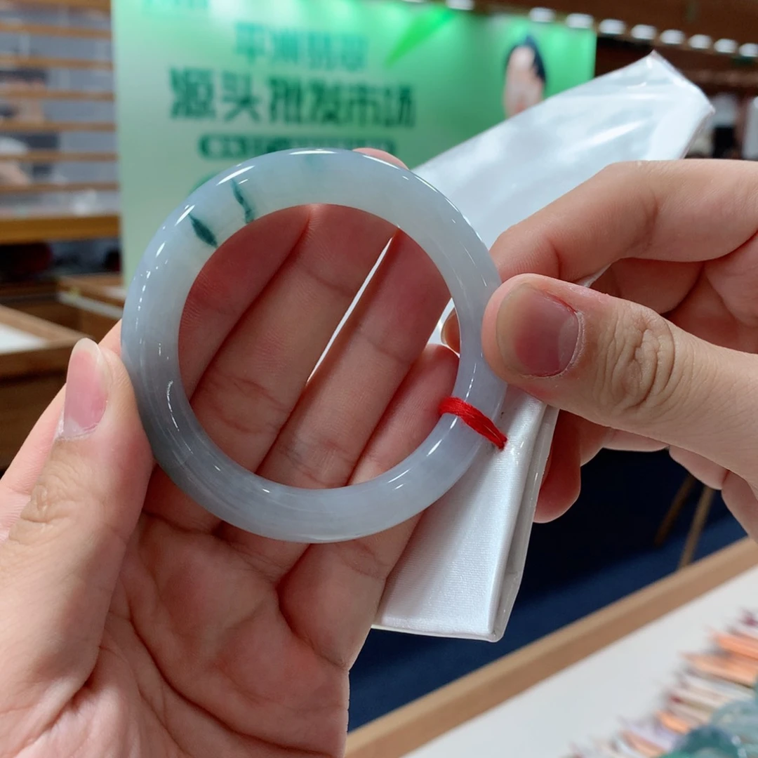 翡翠手镯未镶嵌买断