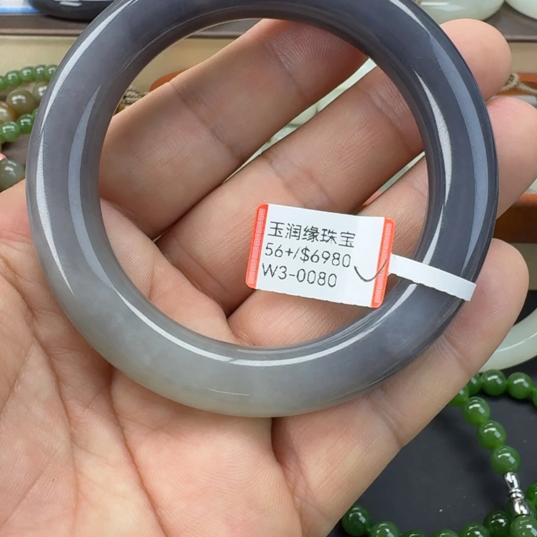 清***月未镶嵌手镯和田玉