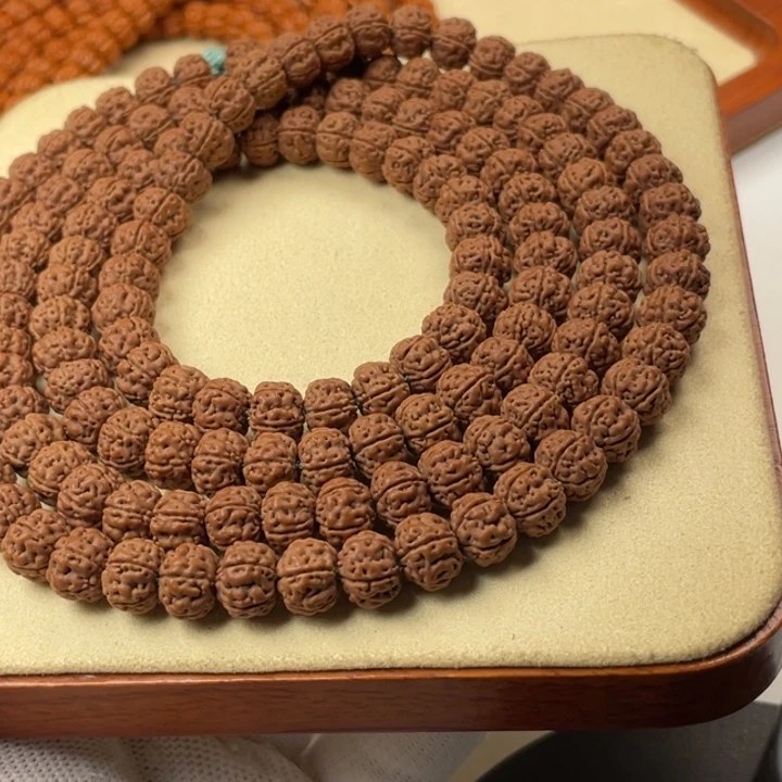 卡***谦吊坠金刚菩提老树王1.0