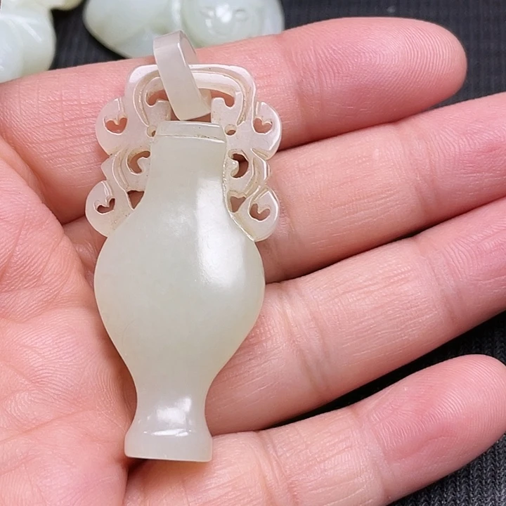 安***茶和田玉未镶嵌挂件