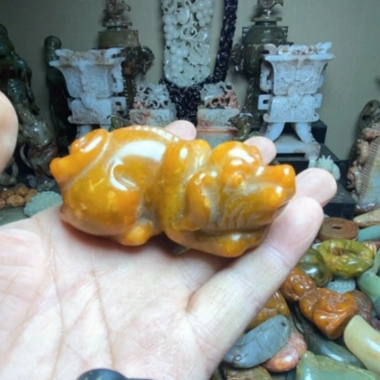 未镶嵌和田玉摆件