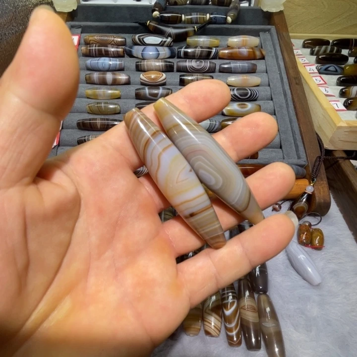 云***飞玛瑙/玉髓未镶嵌颈饰