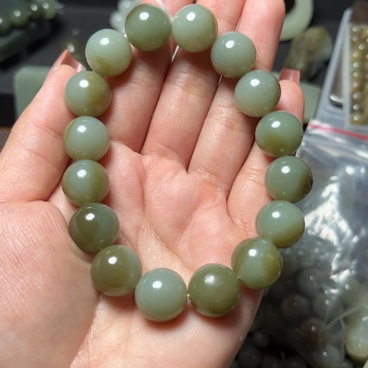 和田玉（糖玉）未镶嵌挂件?****?