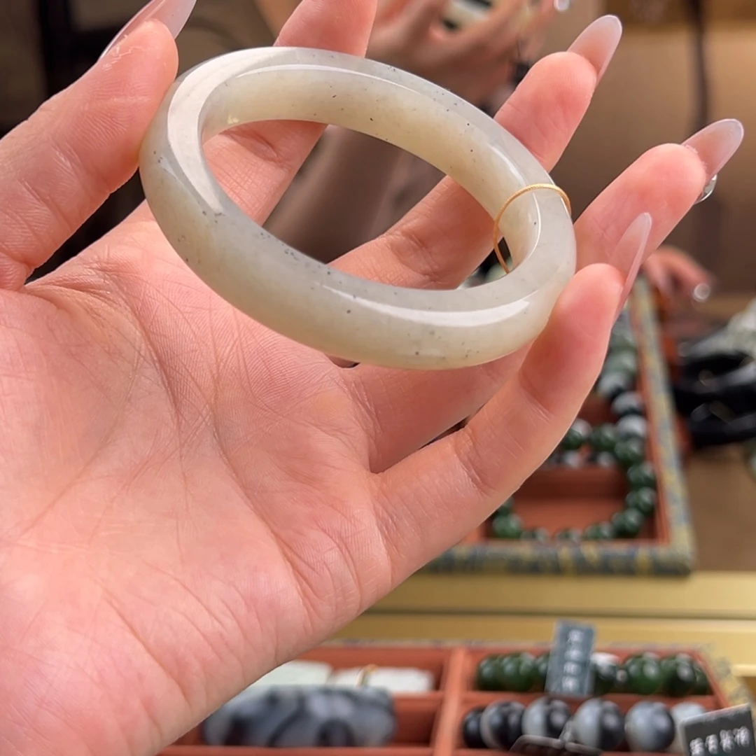 和田玉（子料）未镶嵌手镯