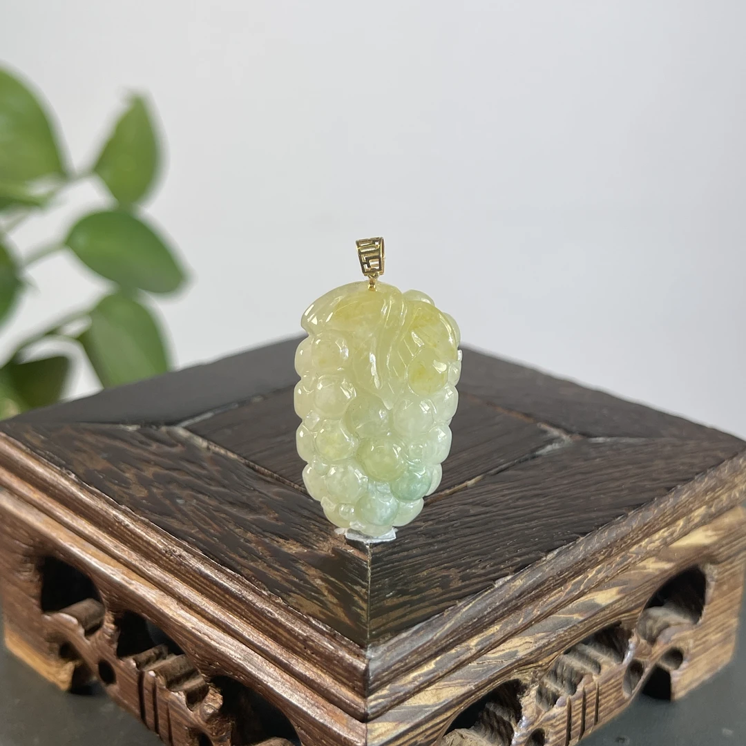 JTW21-22 天然缅甸A货翡翠  18K扣头多子多福