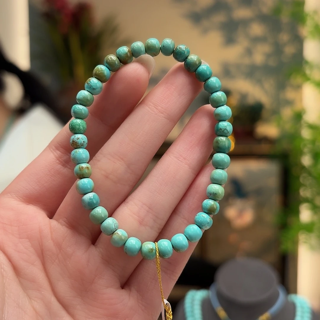 绿松石未镶嵌颈饰