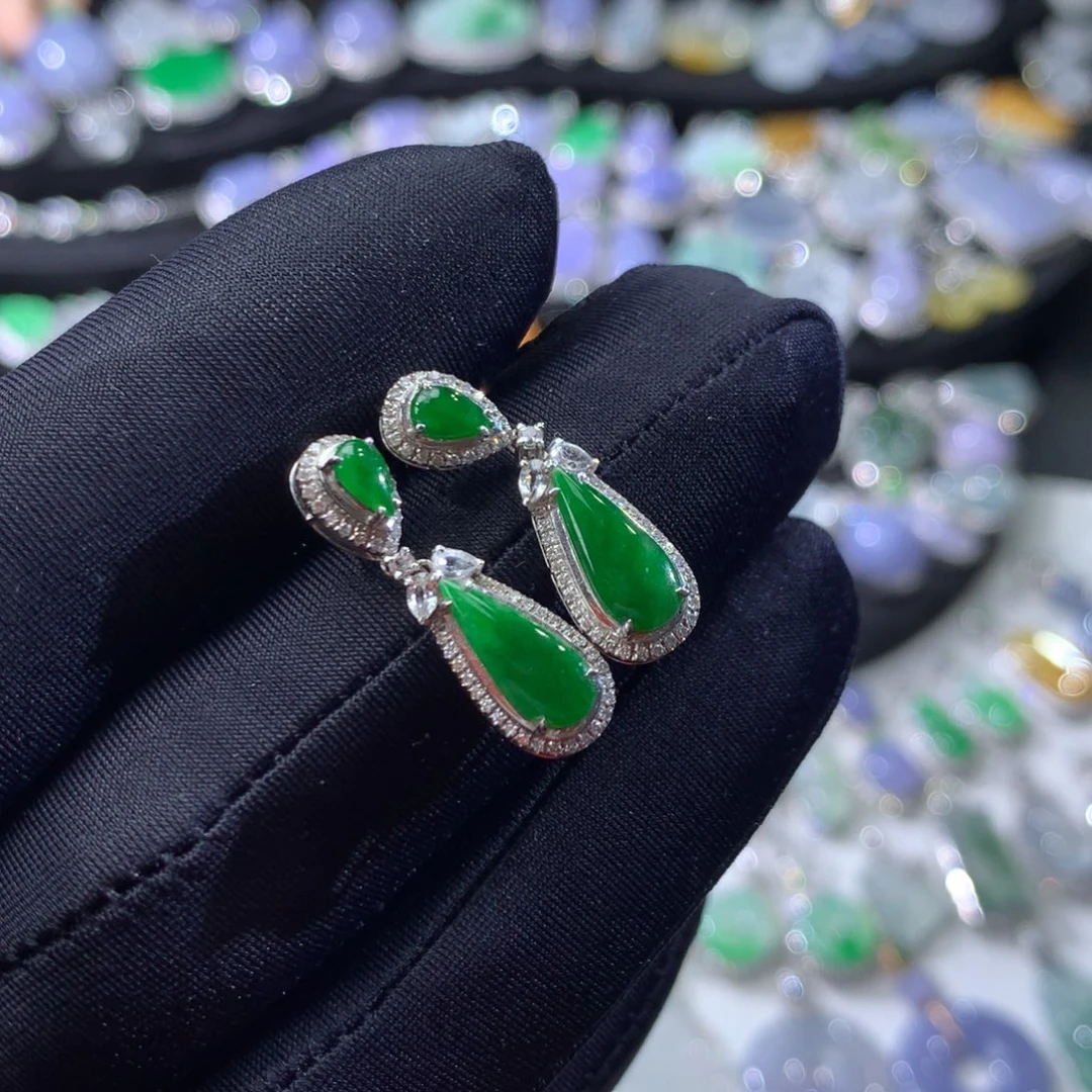 翡翠18K金镶嵌耳饰