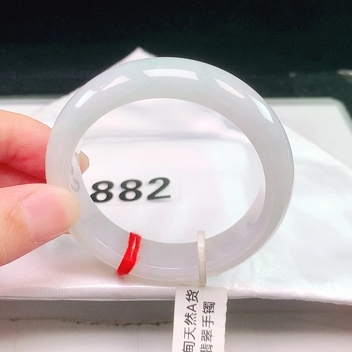 翡翠未镶嵌手镯882