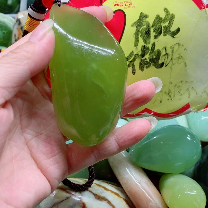 蛇纹石玉未镶嵌手把件