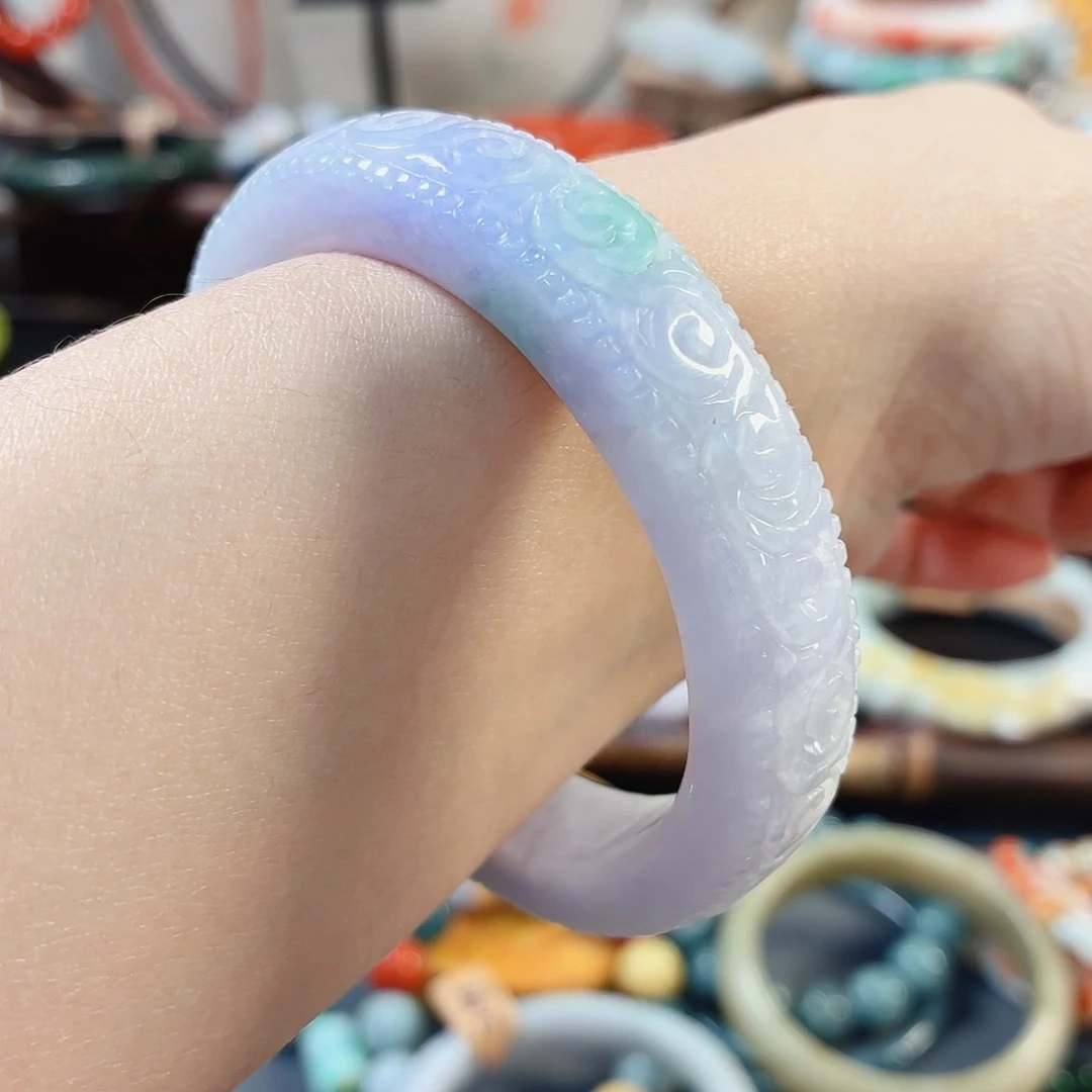 J***a翡翠未镶嵌手链手串