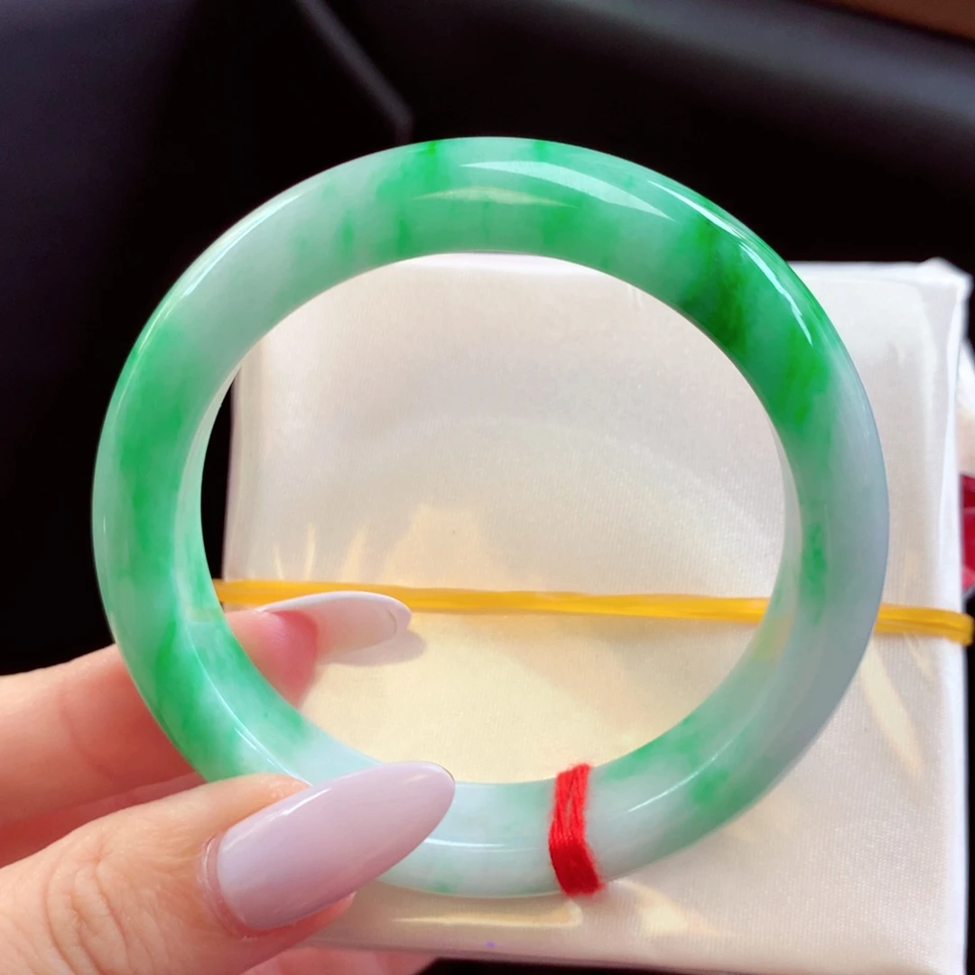 翡翠未镶嵌手镯翡翠