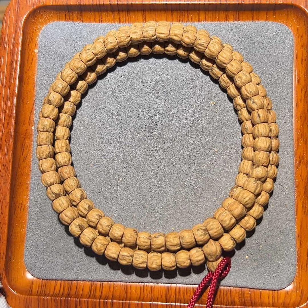 柏香籽/百香籽手串红油皮正圆方块顺6.5+