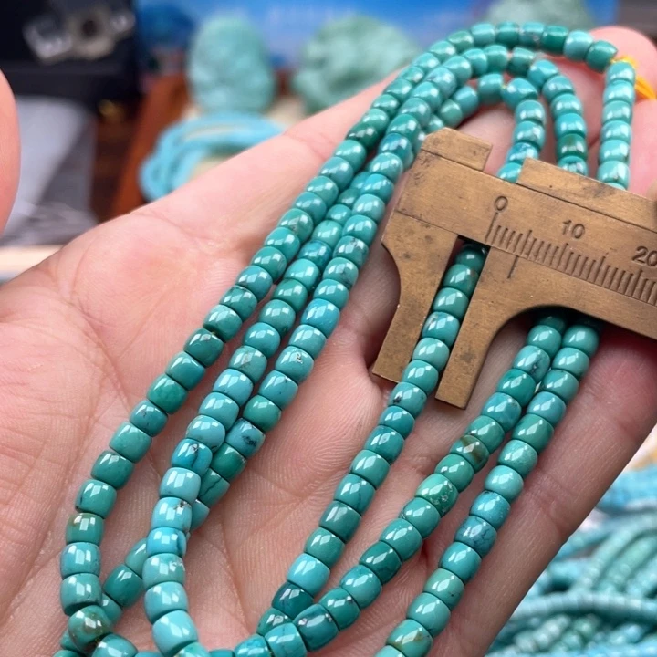 绿松石颈饰未镶嵌