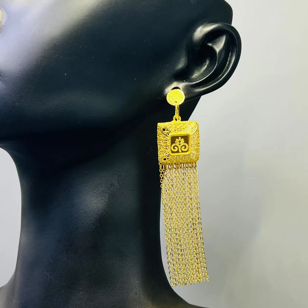 A波 11.49g足金999耳饰d