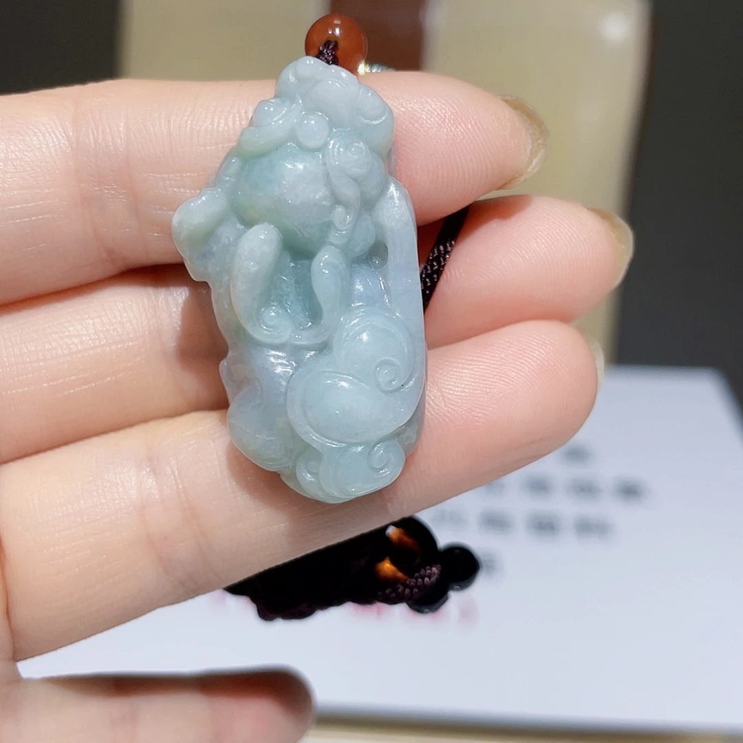 翡翠未镶嵌吊坠(赠链)A货貔貅