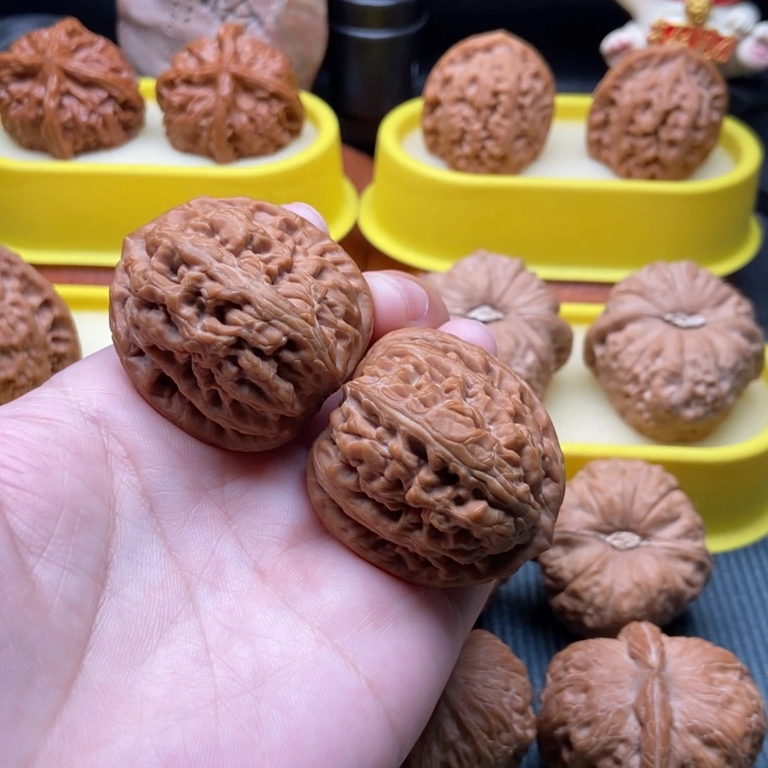 吊坠文玩核桃全品红锦鲤