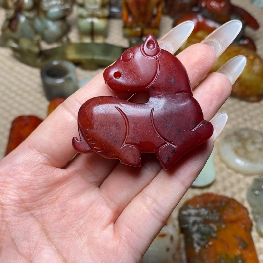 未镶嵌蛇纹石玉颈饰