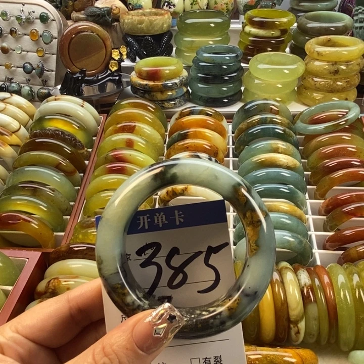 蛇纹石玉未镶嵌手镯52.6