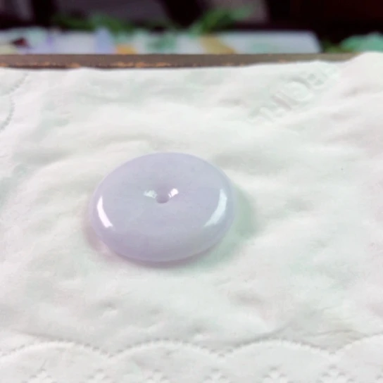 周***友翡翠未镶嵌颈饰吊坠