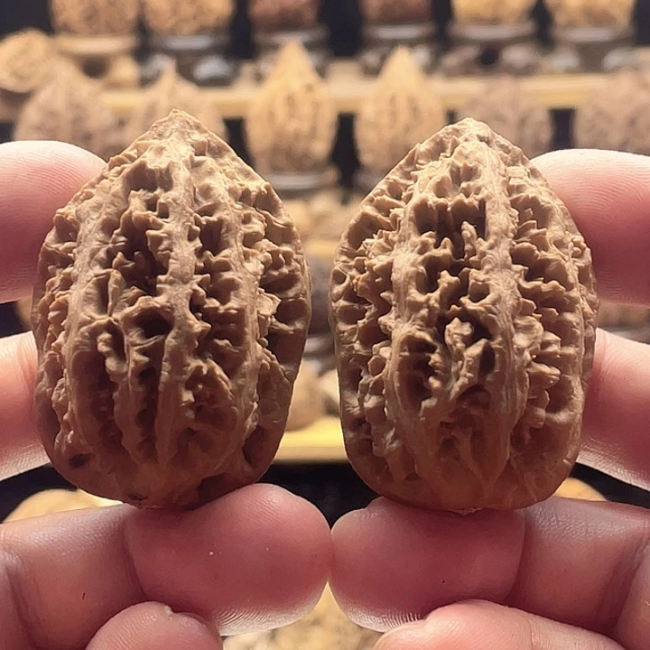 把件文玩核桃珊瑚纹12