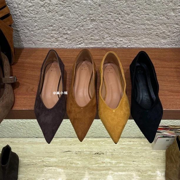 2025秋季新款时尚百搭尖头浅口平跟单鞋可踩穿舒适通勤平底女鞋