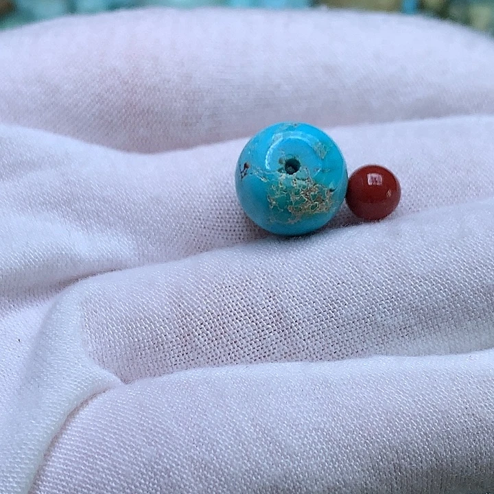 虎***威南红玛瑙未镶嵌珠宝奇石