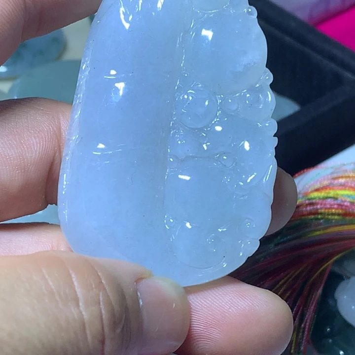 翡翠未镶嵌颈饰竹节
