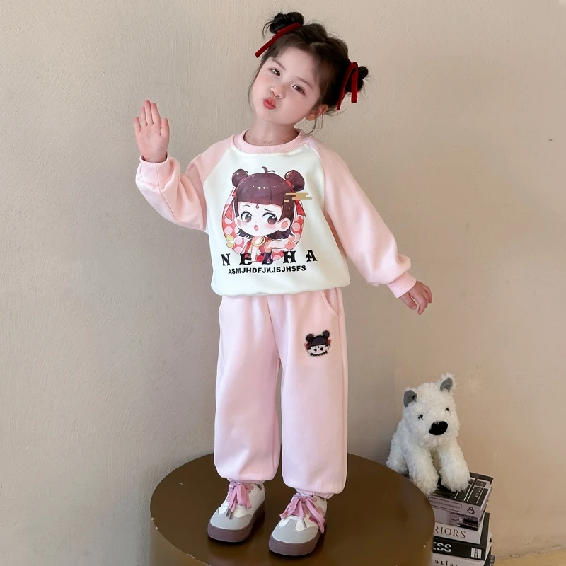 女小童哪吒套装春秋款2025新款宝宝洋气时髦春装小女孩运动两件套