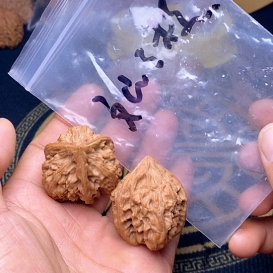 【闪购商品】文玩核桃吊坠?****?三楞