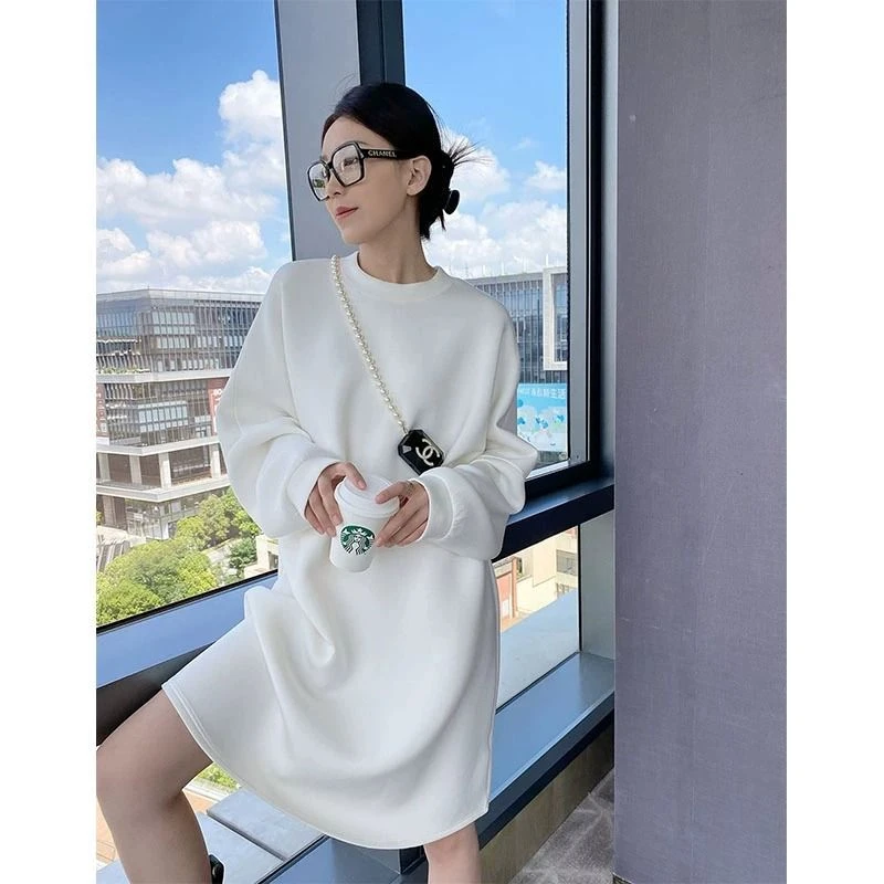 高级感休闲女秋冬宽松特大码通勤胖MM气质300斤连衣裙ins卫衣裙子