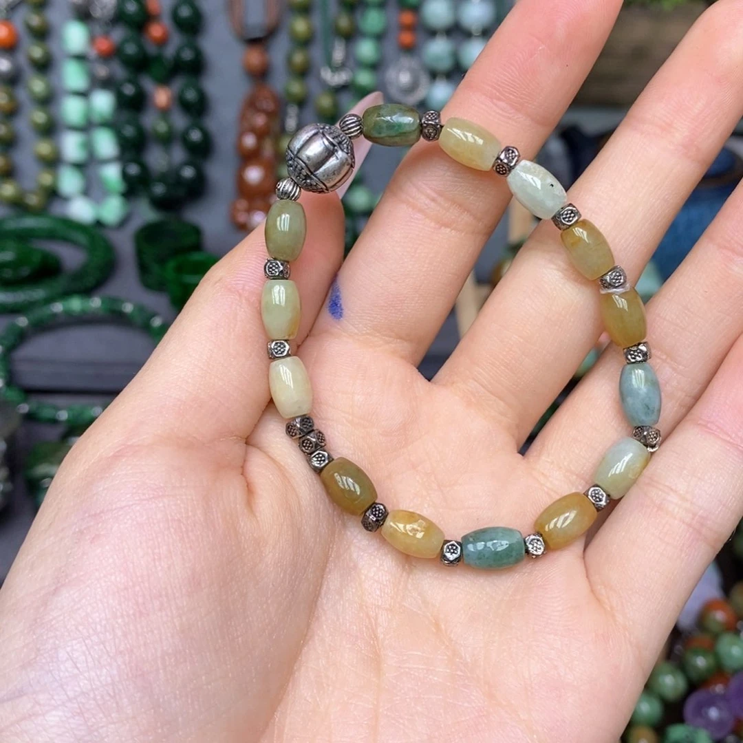 翡翠手链未镶嵌漂亮美眉