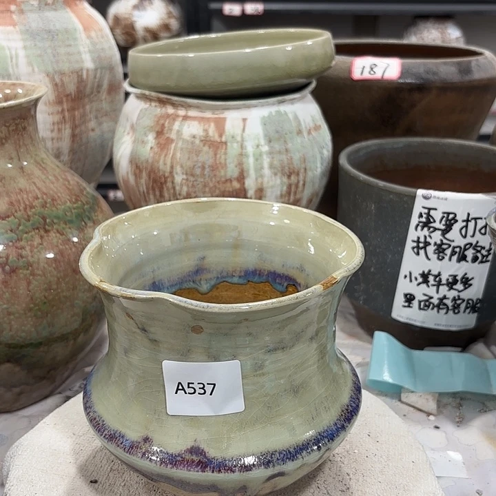 摆件高15，口14，瑕疵处理无孔537