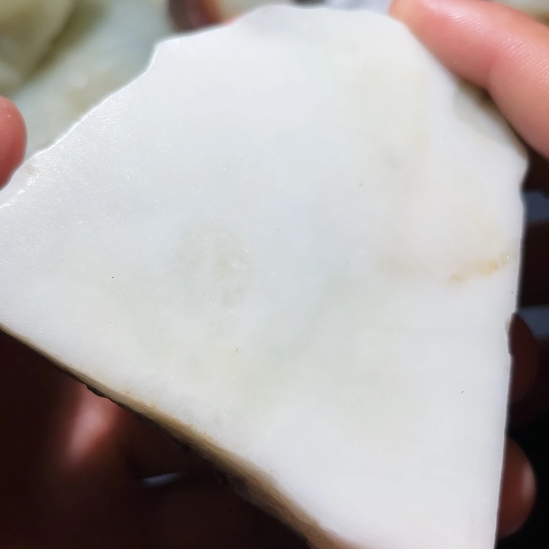 和田玉未镶嵌珠宝奇石