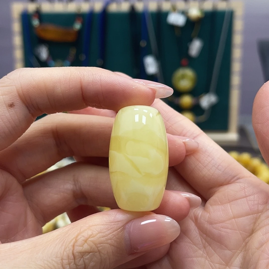 未镶嵌蜜蜡裸石18.3*32mm