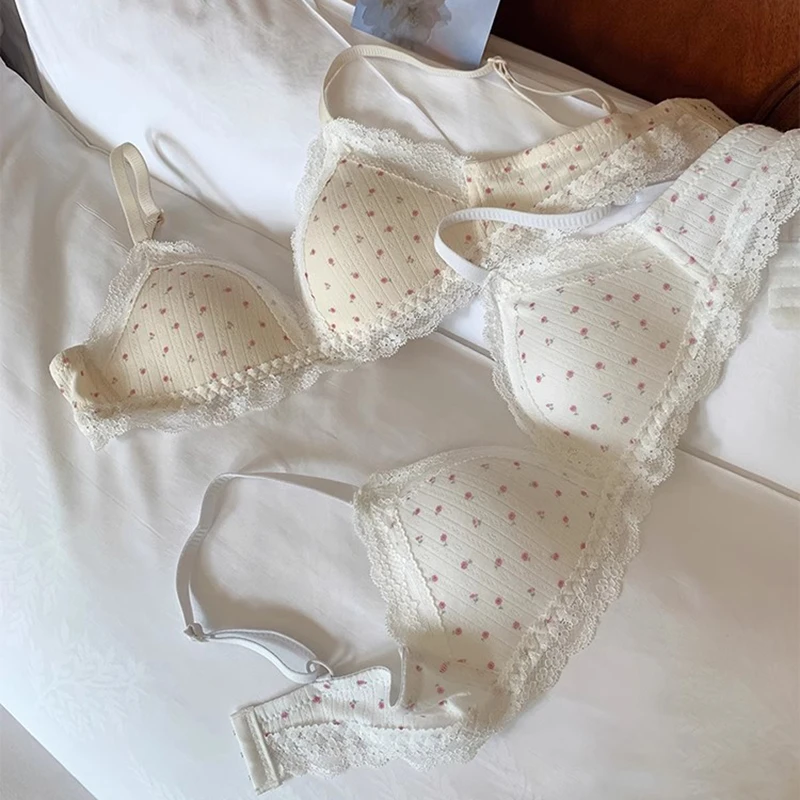 嘉花魅 甜美碎花蕾丝边内衣少女小胸聚拢防下垂透气三角杯文胸罩