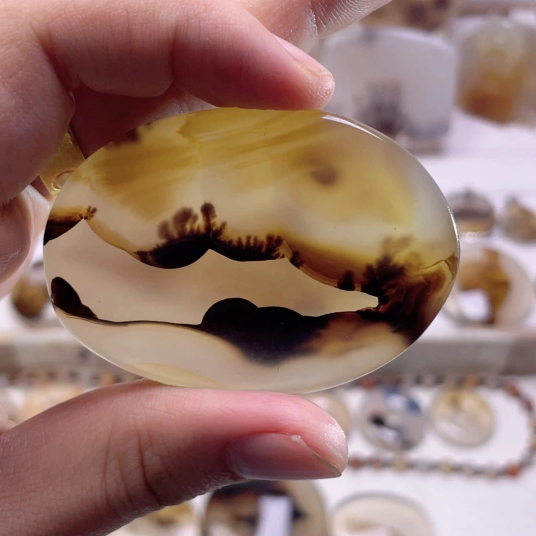 玛瑙/玉髓未镶嵌珠宝奇石